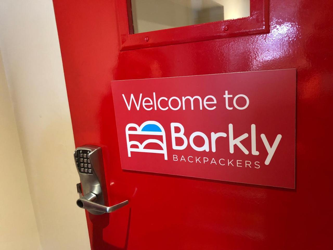 Barkly Backpackers Hostel Melbourne Exterior photo
